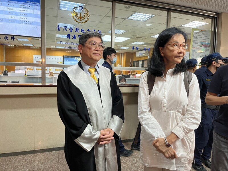 周玉蔻道歉不认罪 前中国小姐张淑娟求法官重判