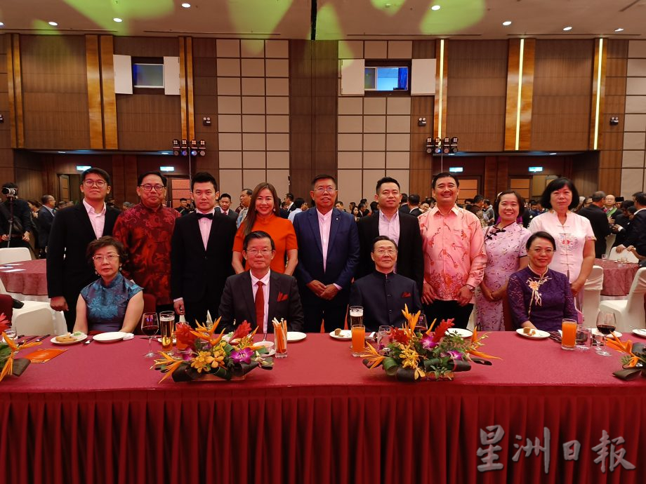 (大北马)【庆祝中华人民共和国成立74周年招待会】周游斌:明年中马建交50周年 继续谱写中马发展新华章