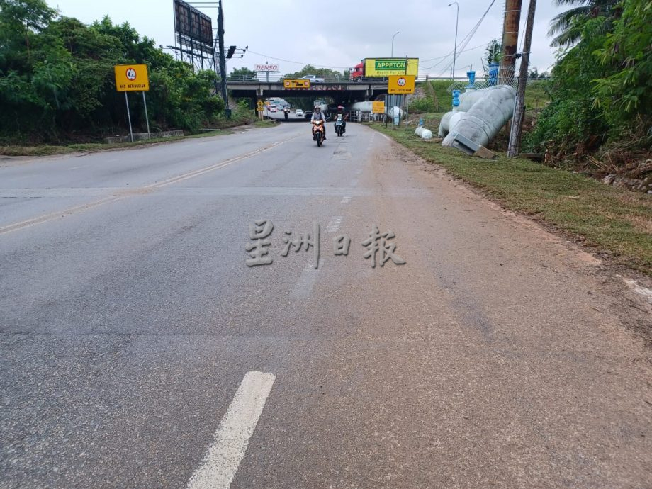 万宜新镇DENSO工厂附近 地下通道逢大雨必灾