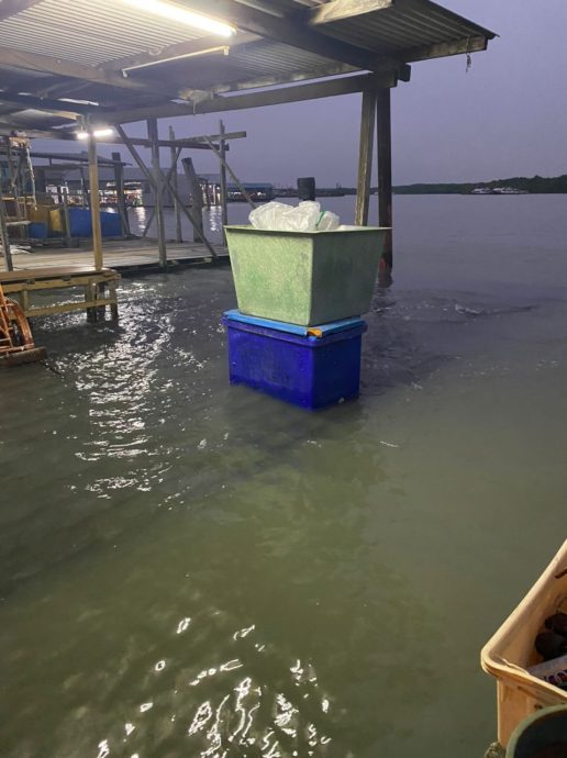大都会/海潮高5.7公尺，今早无风无雨，安然度过