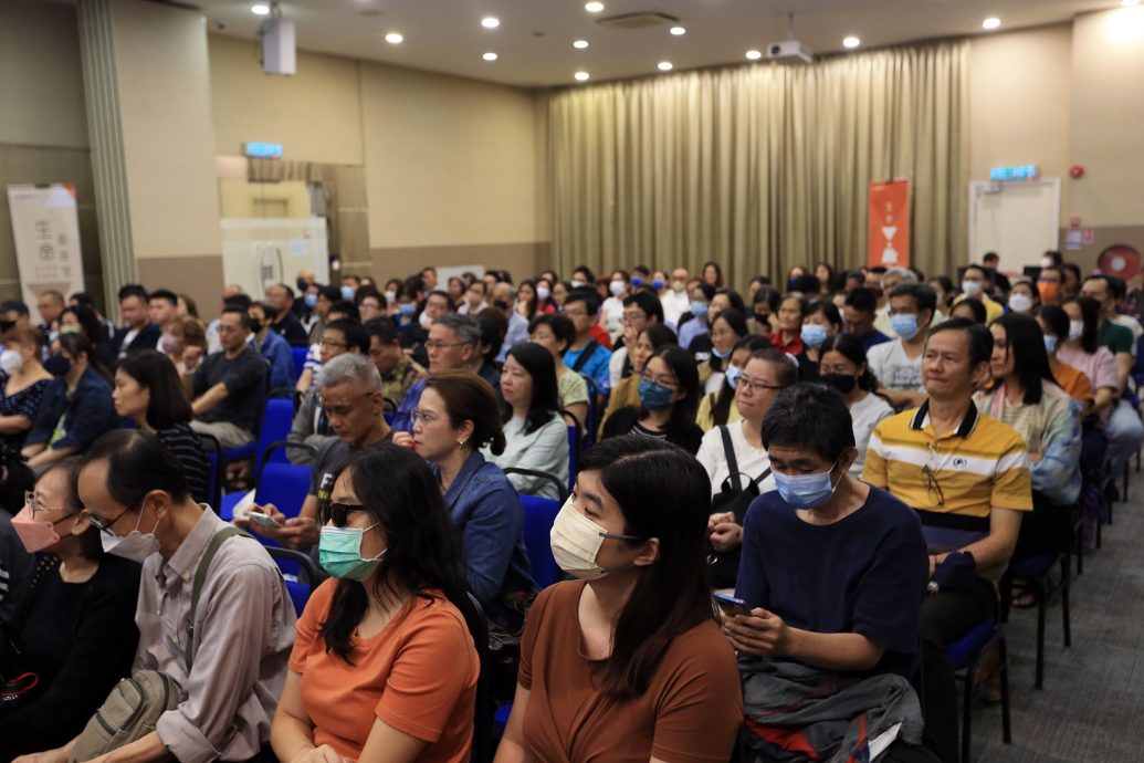 大都会/ME04头/钟灼辉讲座会“我死过所以知道怎么活”