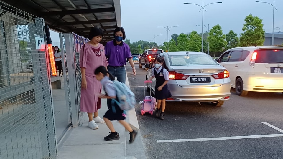 学生新校舍上课 敦化华小启新里程碑