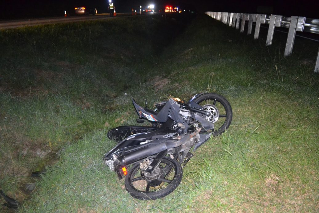 **已签发**柔:南北大道2摩托与汽车连环撞,酿2死6伤