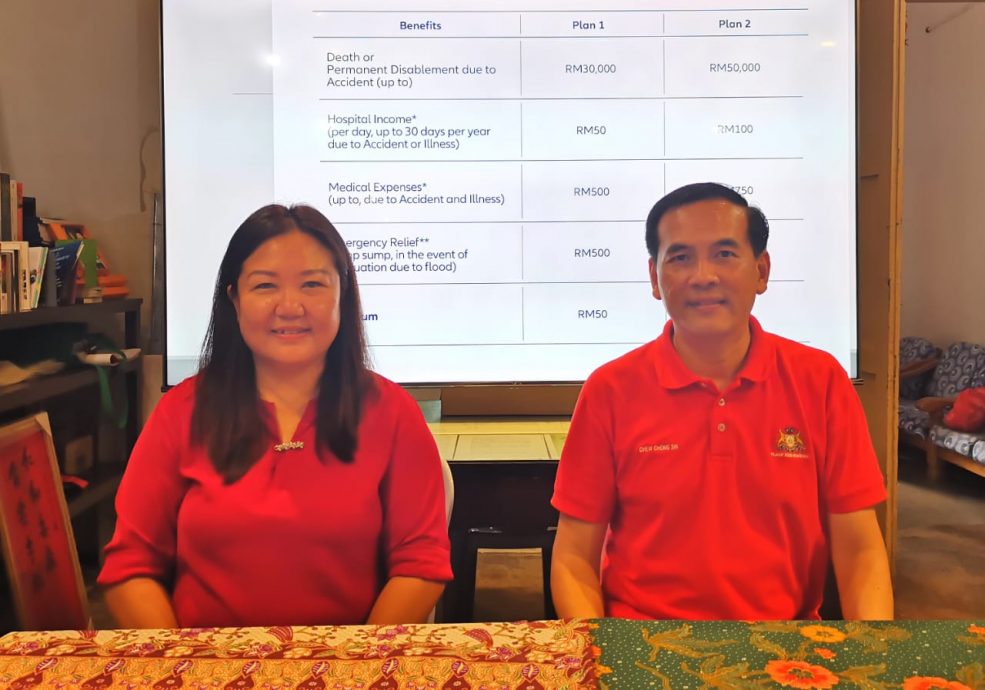 **已签发**柔:周忠信为100名摩托越堤族提供意外保险