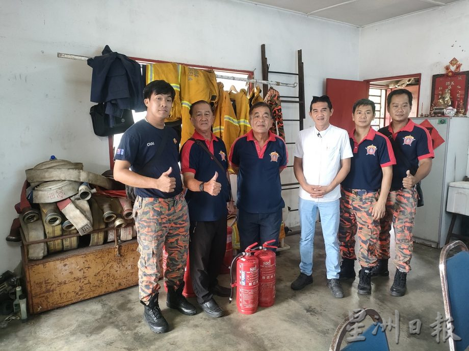 **已签发**柔:封面:【善心美事】:沙威志愿消防队誓守护新村