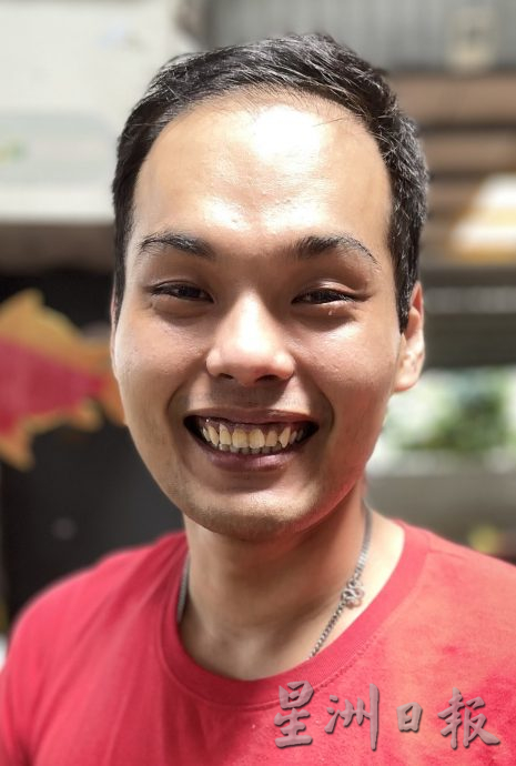 **已签发**柔：封面：【特特】：买气明显减少，不利流言冲击麻坡鱼市