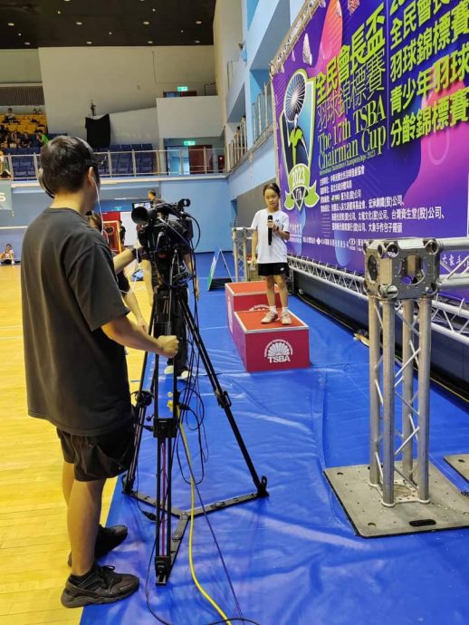 **已签发**柔：封面：【特稿】：3岁握拍7岁首赢国际杯，8岁苏羽琴以李宗伟为榜要打进奥运