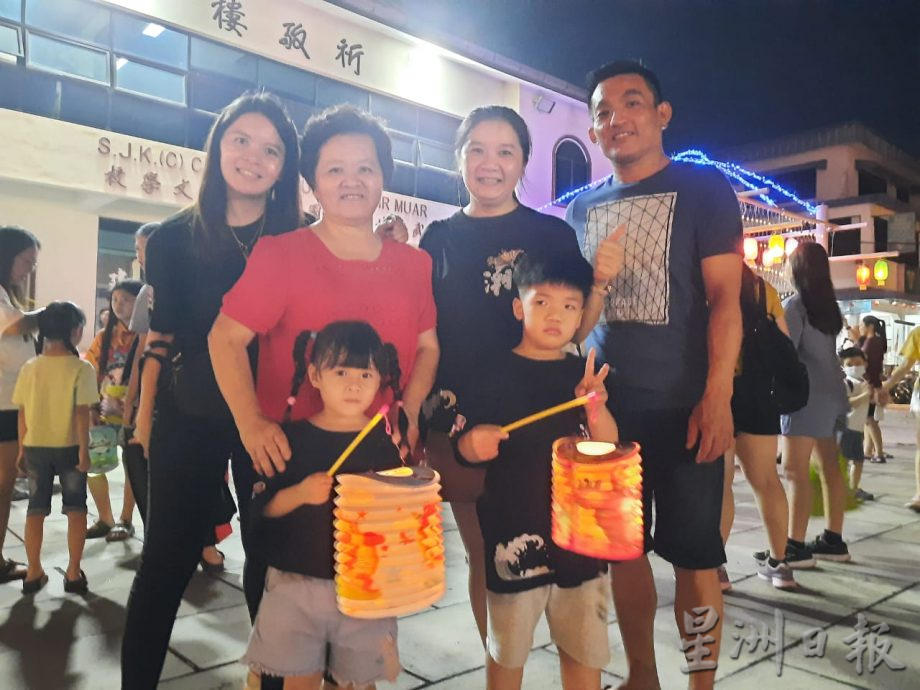 **已签发**柔：封面：【特稿】：“踏月归乡8.0之潮玩中秋”，让民众返回旧时代