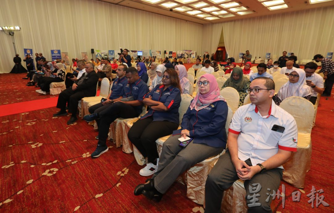 **已签发**柔：第三版次头：相信非周末假日，人资南区会客日访客零星