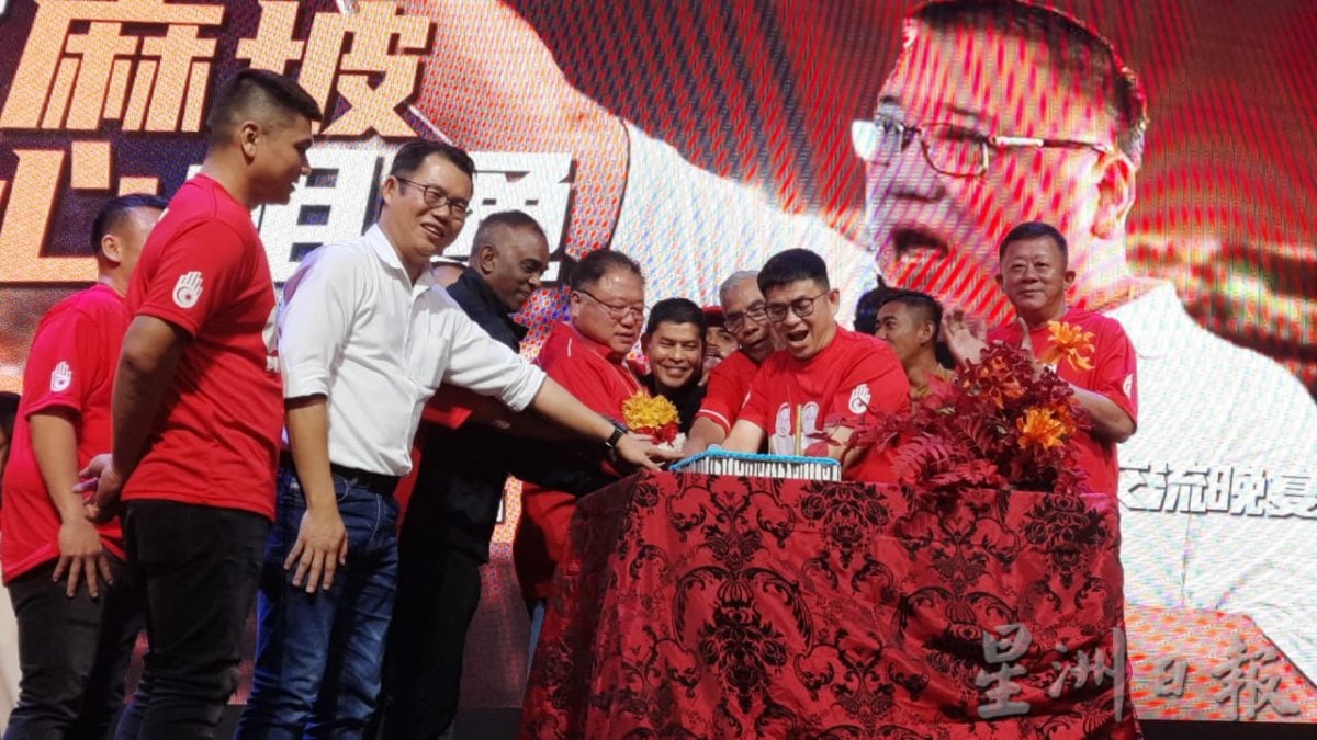 **已签发**柔:第二版头条:新邦二南补选:沙拉胡丁长子首度为纳兹里站台
