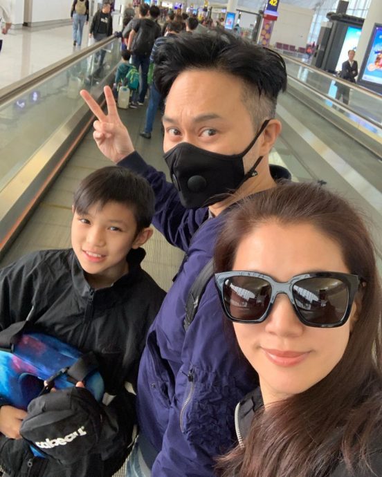 张智霖父子接连“翻车” 魔童疑做歧视亚裔手势遭炮轰