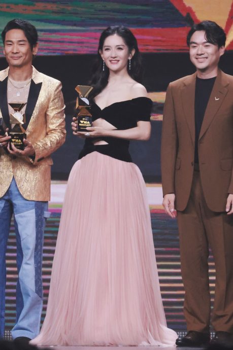 张杰庆结婚12周年 谢娜霸气告白：继续相爱吧