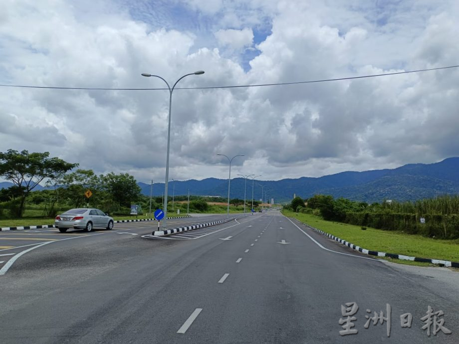 打扪选区获200万提升公路 江沙路装115盏LED灯