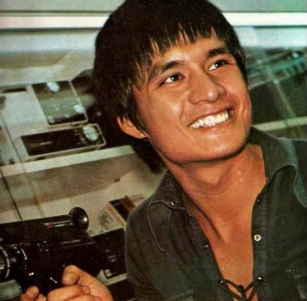 揭傅声当红做武星月薪 甄妮爆邵氏借钱续约技巧