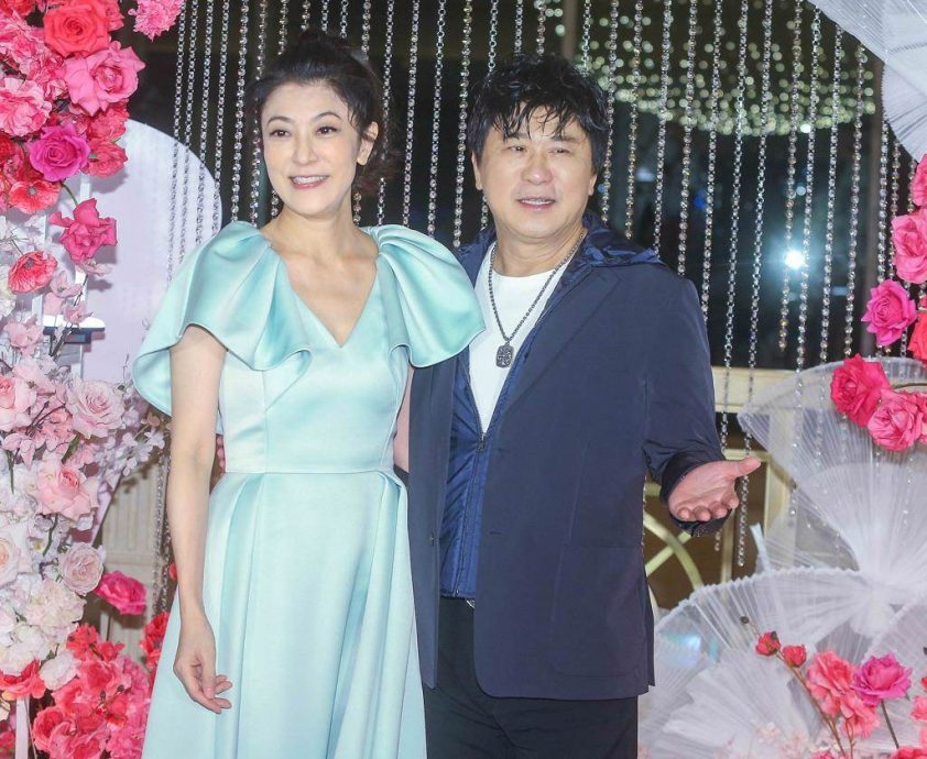 搭上20岁新欢熊霓惹怒丁柔安?64岁胡瓜暴气回应