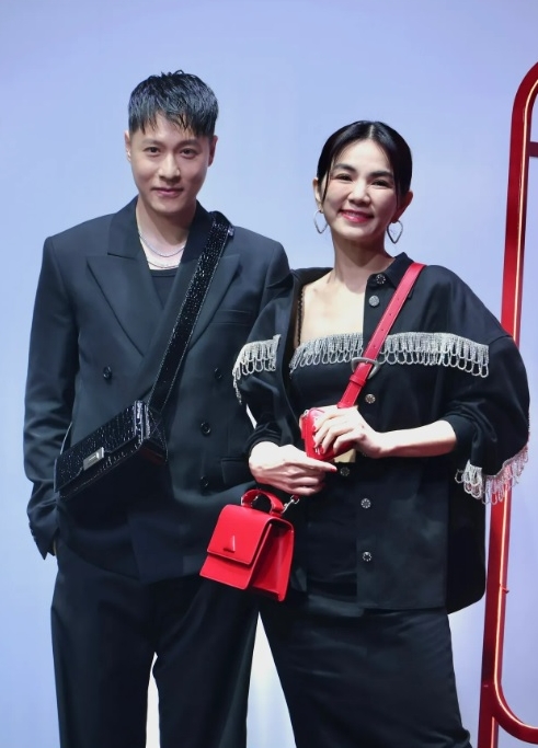 撇与欧弟前妻交往 周汤豪强调单身