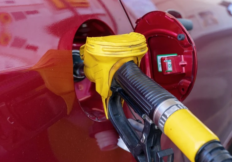 改善针对性补贴机制 安华:重组电费、柴油和汽油补贴