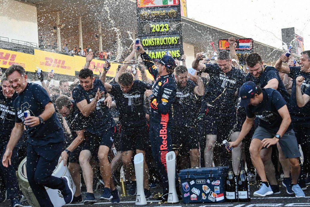 日本站F1|维斯塔潘急速反弹重夺冠  红牛提前6站夺车队冠军