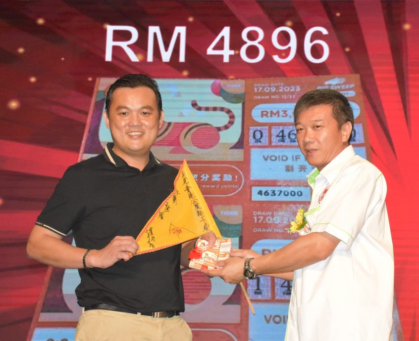 早报版头(大都会)班达马兰盂兰胜会福宴/6图