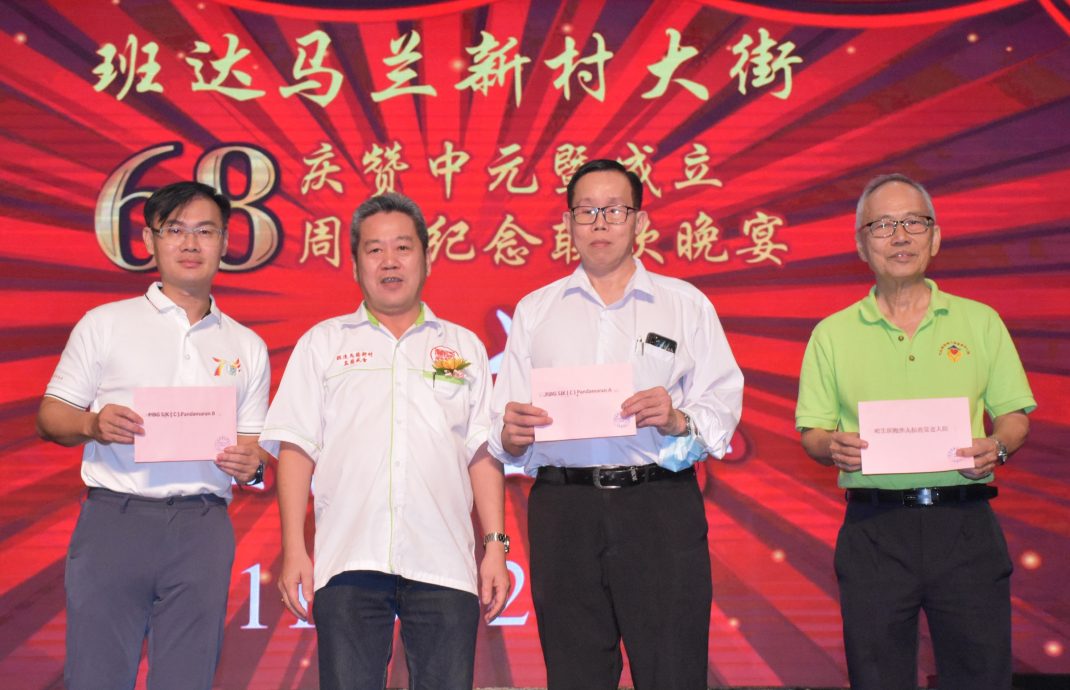 早报版头(大都会)班达马兰盂兰胜会福宴/6图