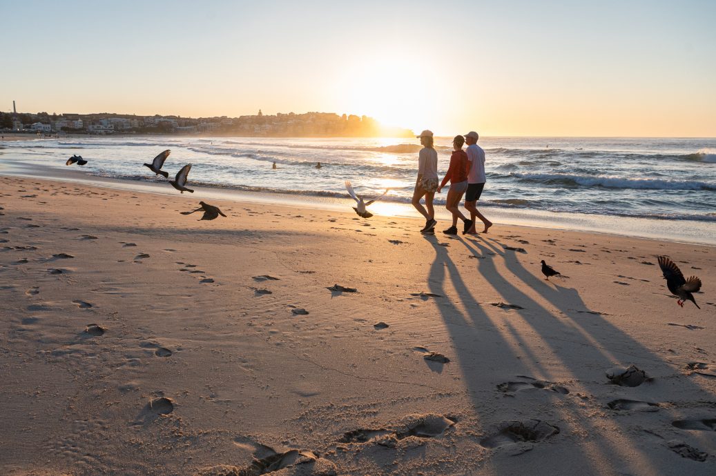 春季热浪袭澳洲!悉尼恐达36度 东南部最高温比月均温高16度
