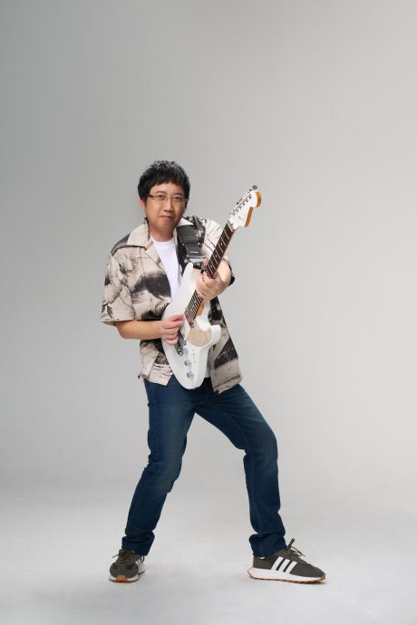 有了“面包”自资出专辑 用25年圆一个音乐梦