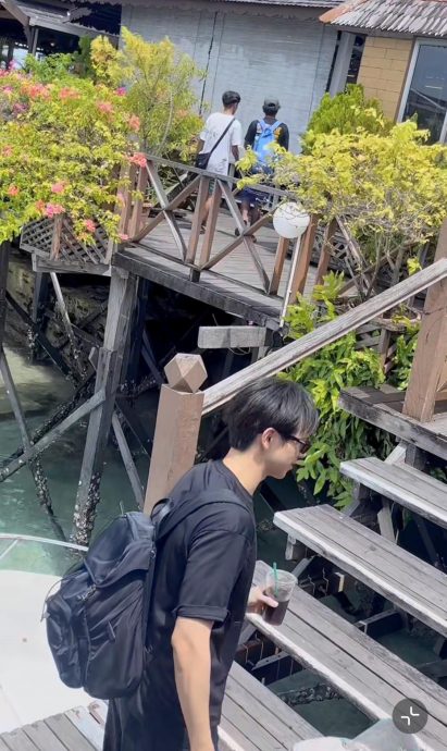 李现马布岛潜水被捕获  无明星架子逢人说“Hello”