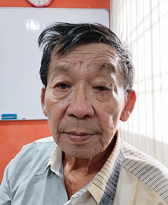 柔:吴国伟从沙巴来古来寻亲 盼4子女与其联系