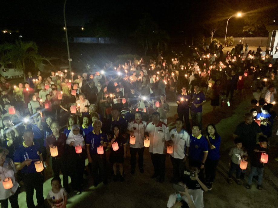 柔： ​刘晋铨：12个中华公会总动员361人完成 “中华行”火炬行非简单任务