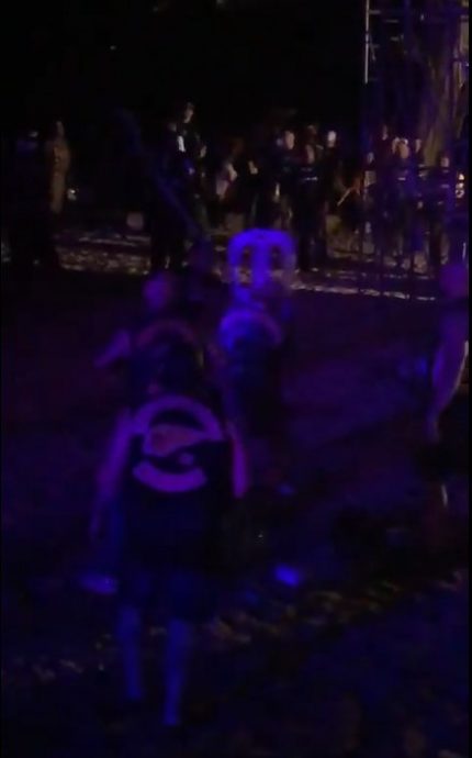 柔：“廸沙鲁国际摩托车周”竟演变成大型“修罗场”！骚动引网民关注