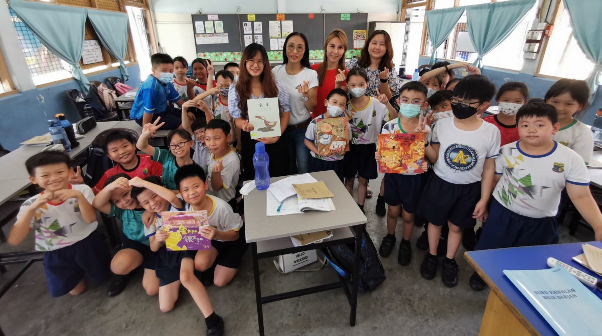 柔:【善心美事】:爱心爸妈走入校园 说故事 玩游戏 教厨艺