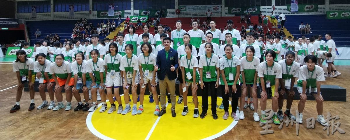  柔：全国15岁及以下篮赛，柔州及雪州夺男女冠军