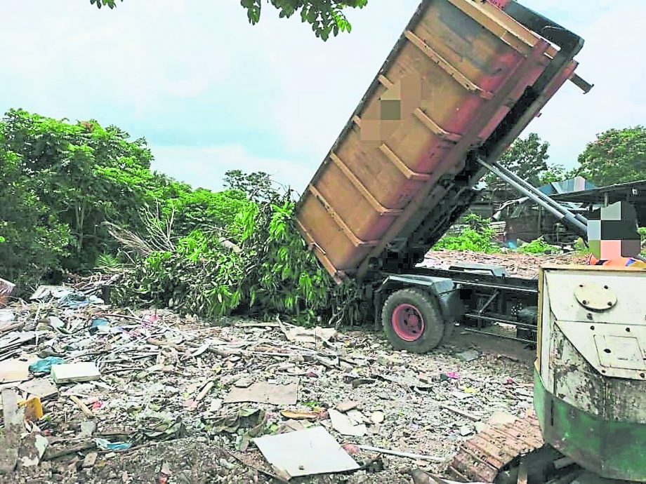 柔：封面：【特稿】：不运垃圾场和填高地势，SWCorp：非法垃圾场形成2原因