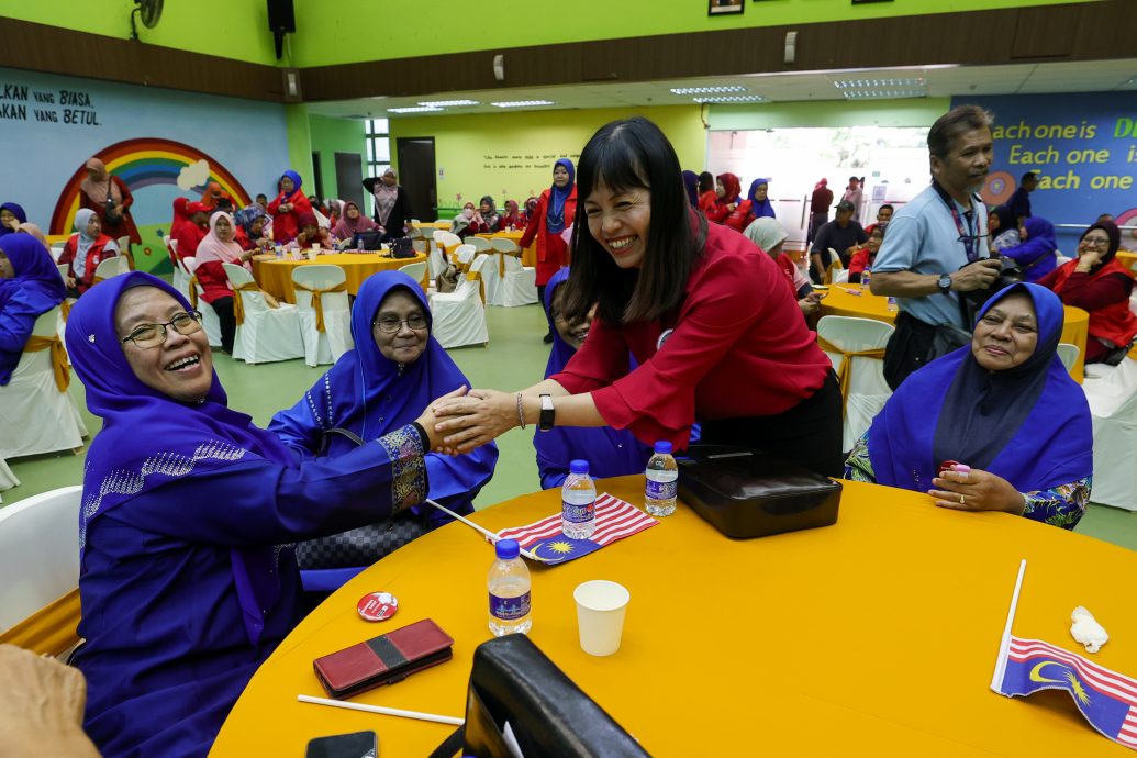 柔:张念群:希盟国阵妇女团队 助候选人争取女性选票