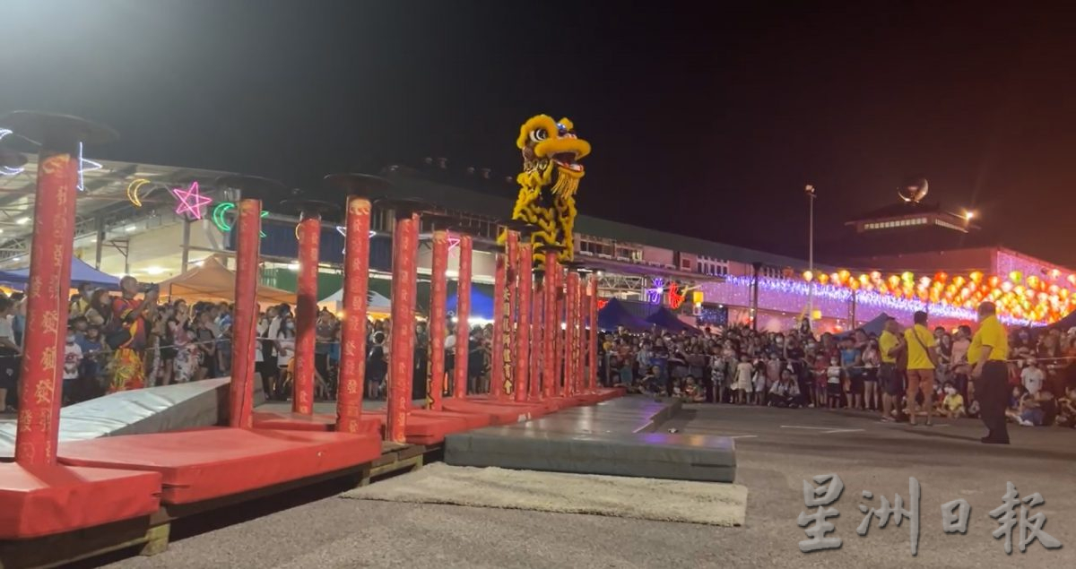 柔:新闻:德化家庭中秋园游会千人热爆紫銮阁