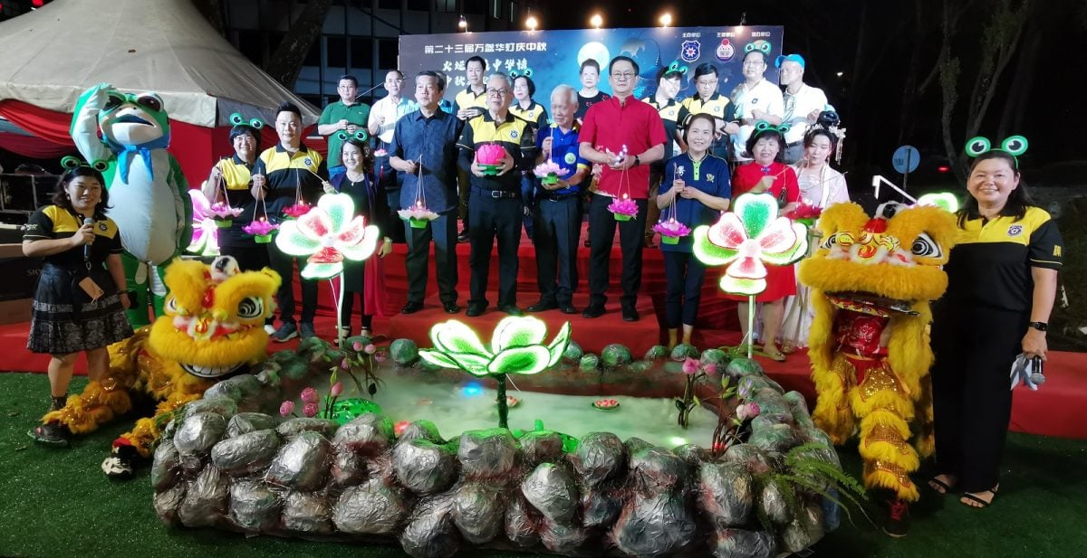 柔:柔潮州八邑会馆设计复古场景 荷塘月色提灯庆中秋