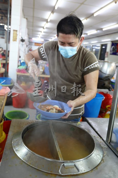 柔：（9月19日刊）【食客指路】虾汤香醇鲜甜食材新鲜 168槟城福建虾面一尝难忘