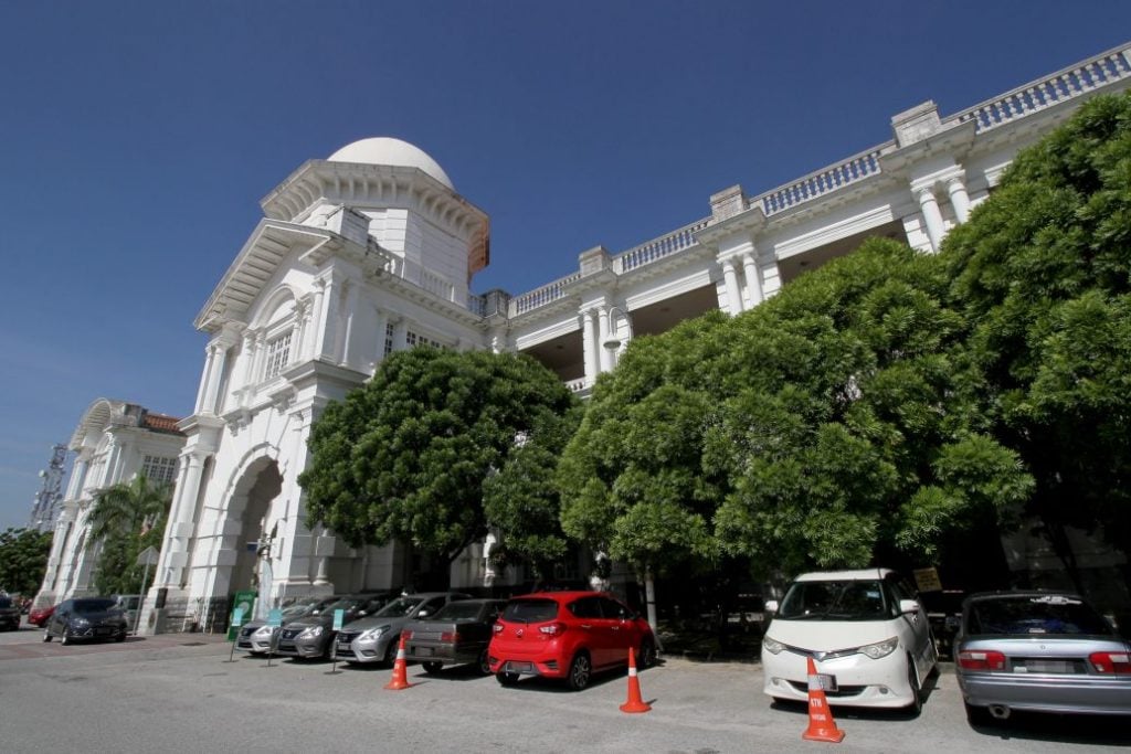 每天32列车接通北海 怡火车站放眼年客量破100万
