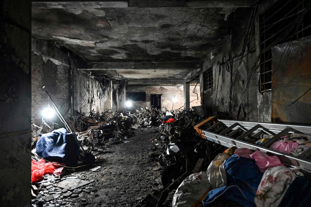 河内公寓大火 死者激增至56人