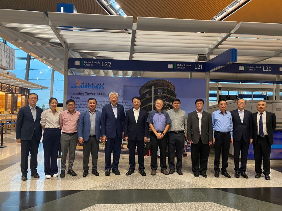 清华大学校长王希勤访马