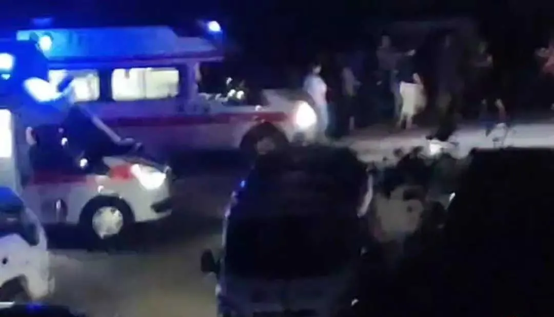 男子帮老婆下井打捞手机出事 2村民营救却触电同亡