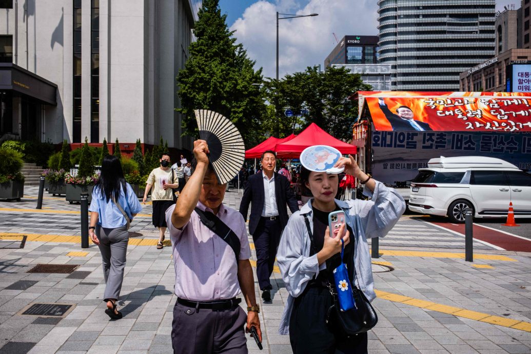 看世界/7月吸22.4万人 韩宣布中国团客“签证免费”