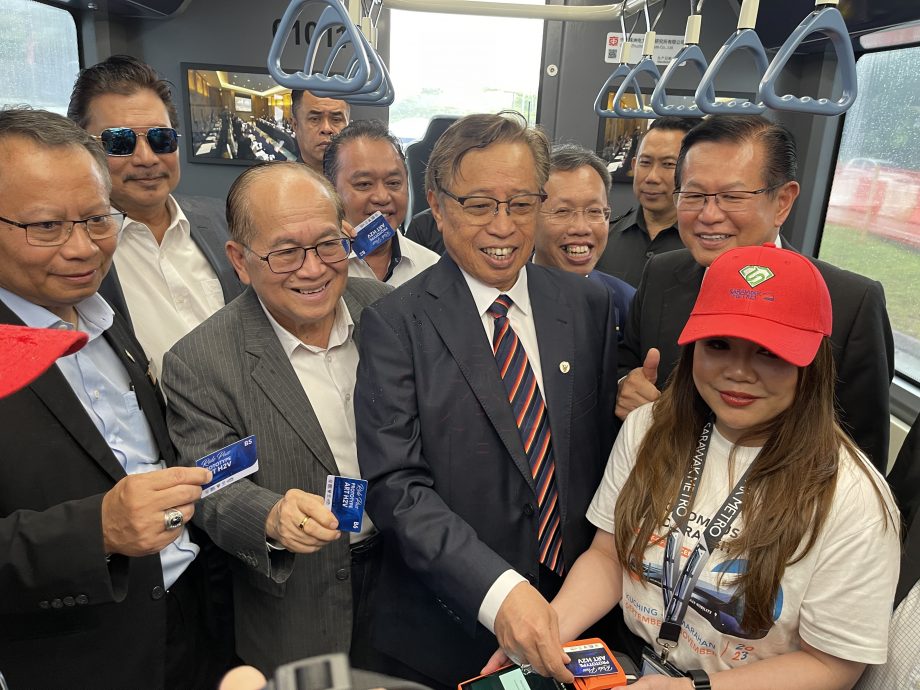 砂拟向中订38节车厢