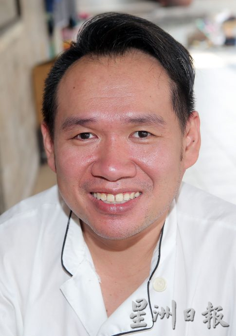 米粉每公斤涨20% 熟食小贩多暂按兵不动