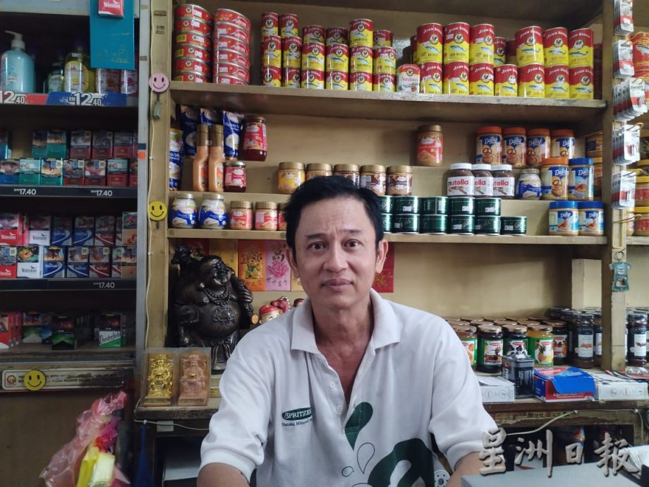 米粉每公斤涨20% 熟食小贩多暂按兵不动