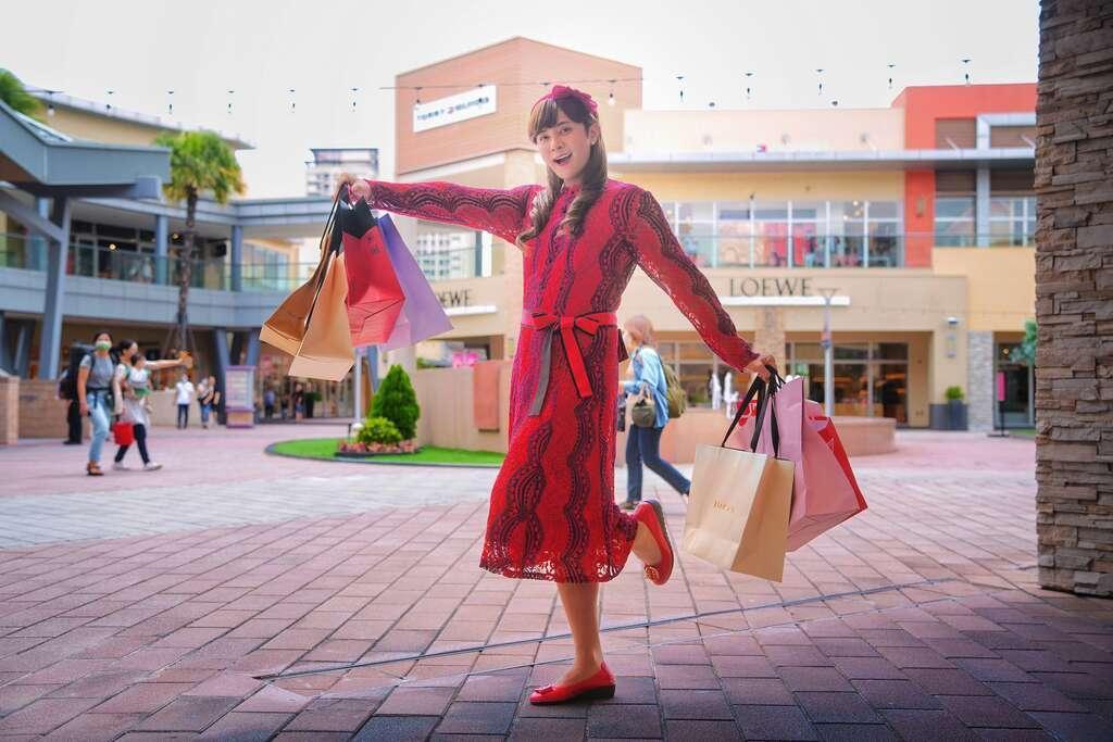 罗志祥扮女装推广旅游惹议 网:“是没人了吗?”