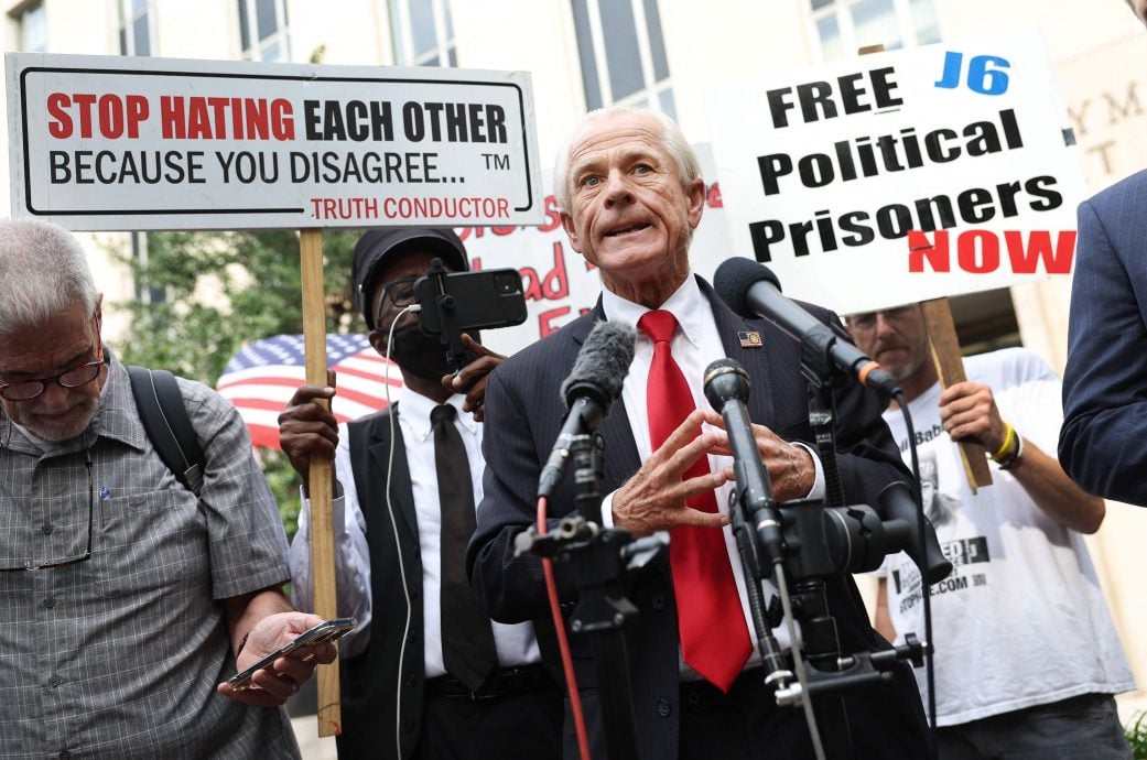 美国白宫前高官纳瓦罗被判藐视国会罪名成立