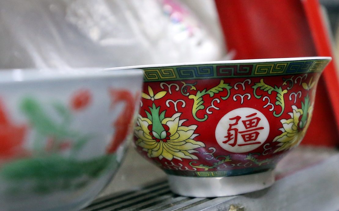 老就是宝/吉隆坡半山芭瓷器餐具行 55年