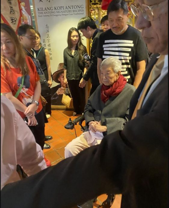 蔡澜搞笑爆粗“怼”黄霑倪匡