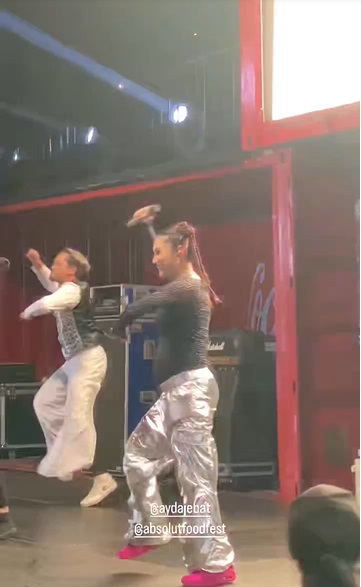 视频|挺7个月大孕肚跳骑马舞 马来女歌手遭网民批评